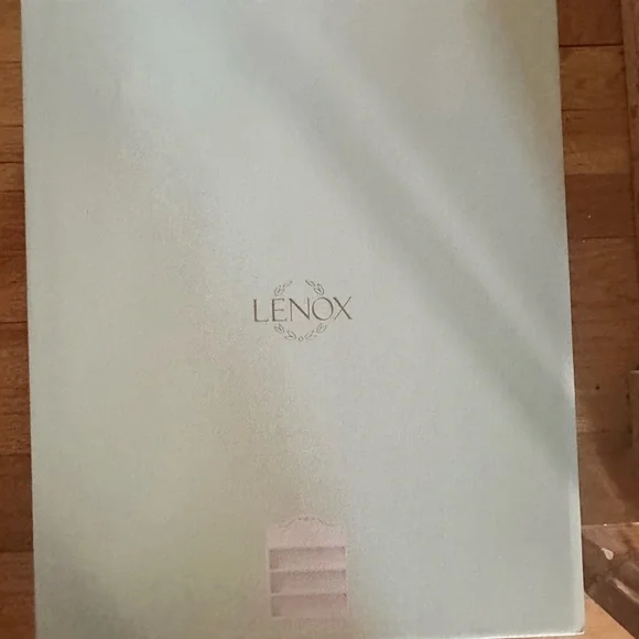 Lenox Spice Village Rack Elegant White Shelf - Picture 5 of 7